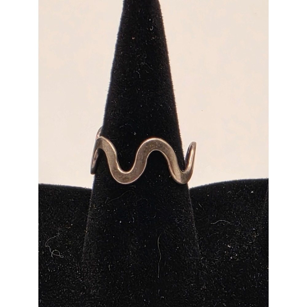 925 Sterling Silver Wavy Band Ring Size 5 Minimalist Fluid Wave Design